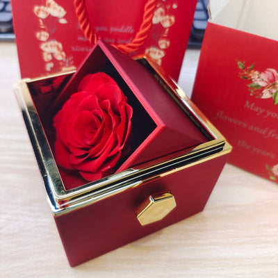 Engraved Hearts Necklace - With Eternal Rose Box - To Your Love!