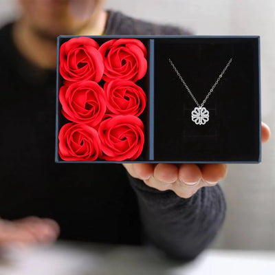 Clover Necklace w/ Rose Gift Box